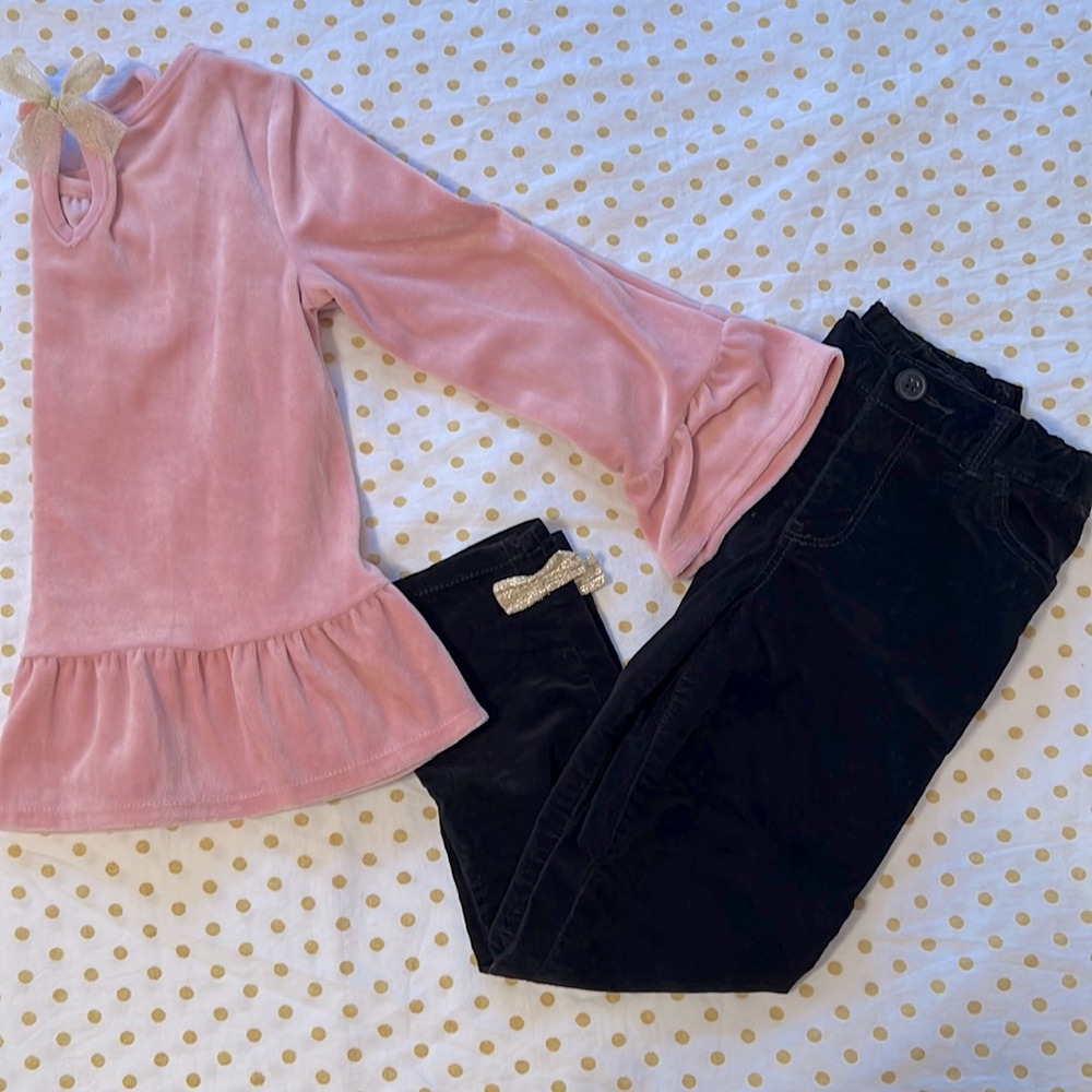 Oshkosh Girls 2 Piece Outfit